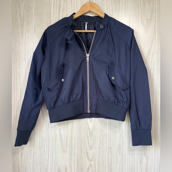 Free People Navy Blue Bomber Jacket Size XS EUC - Picture 4 of 6